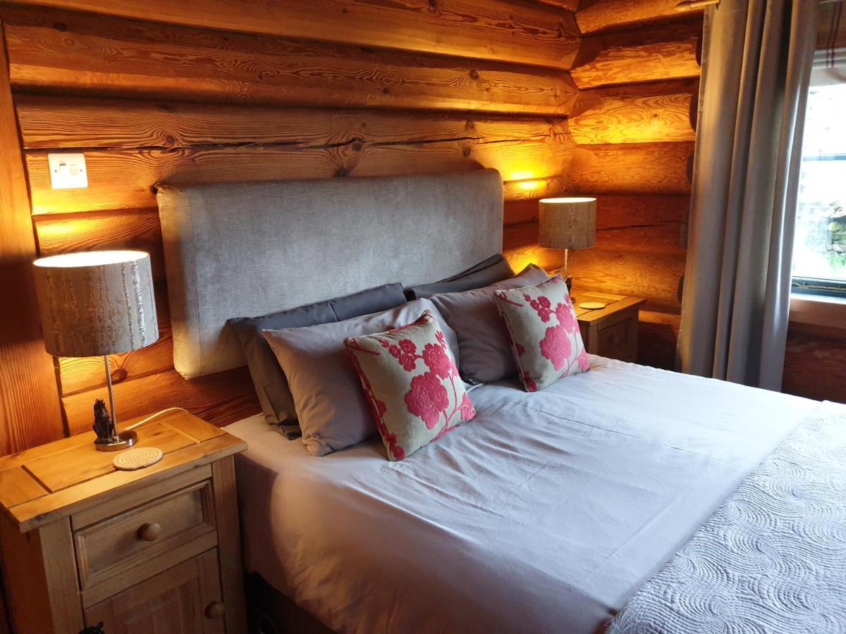 Chalet Newland Valley Log *