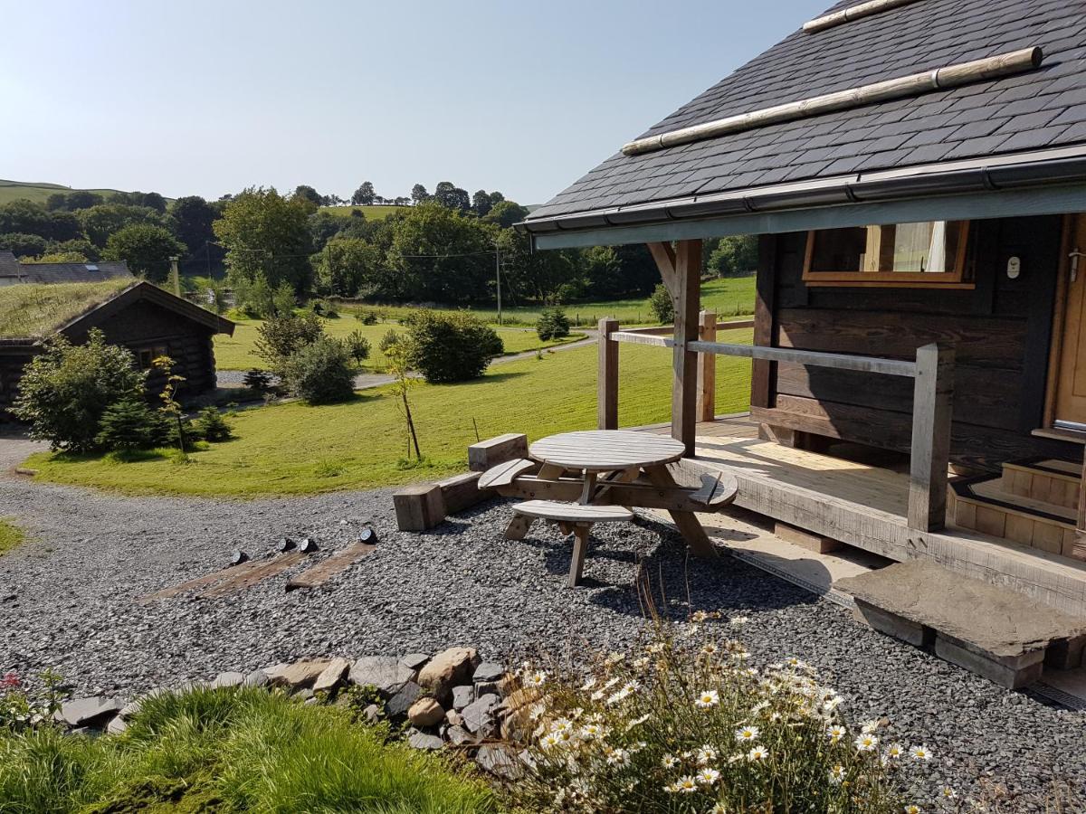 Newland Valley Log Chalet *