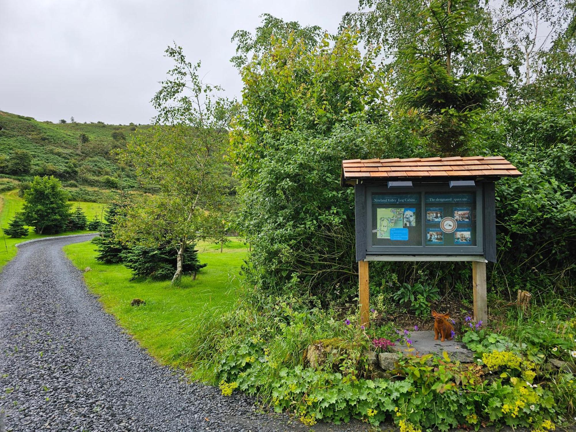 Chalet Newland Valley Log